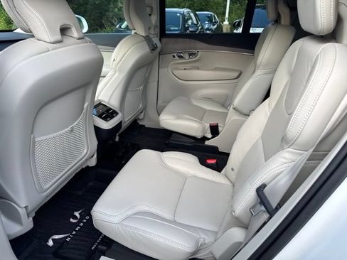 Used 2023 Volvo XC90 B6 Ultimate w/ Protection Package AWD/4WD image 12