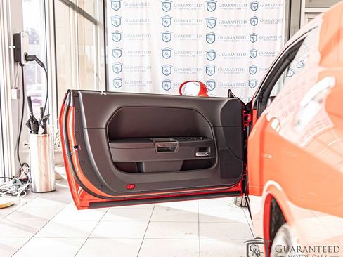 Used 2009 Dodge Challenger R/T image 28