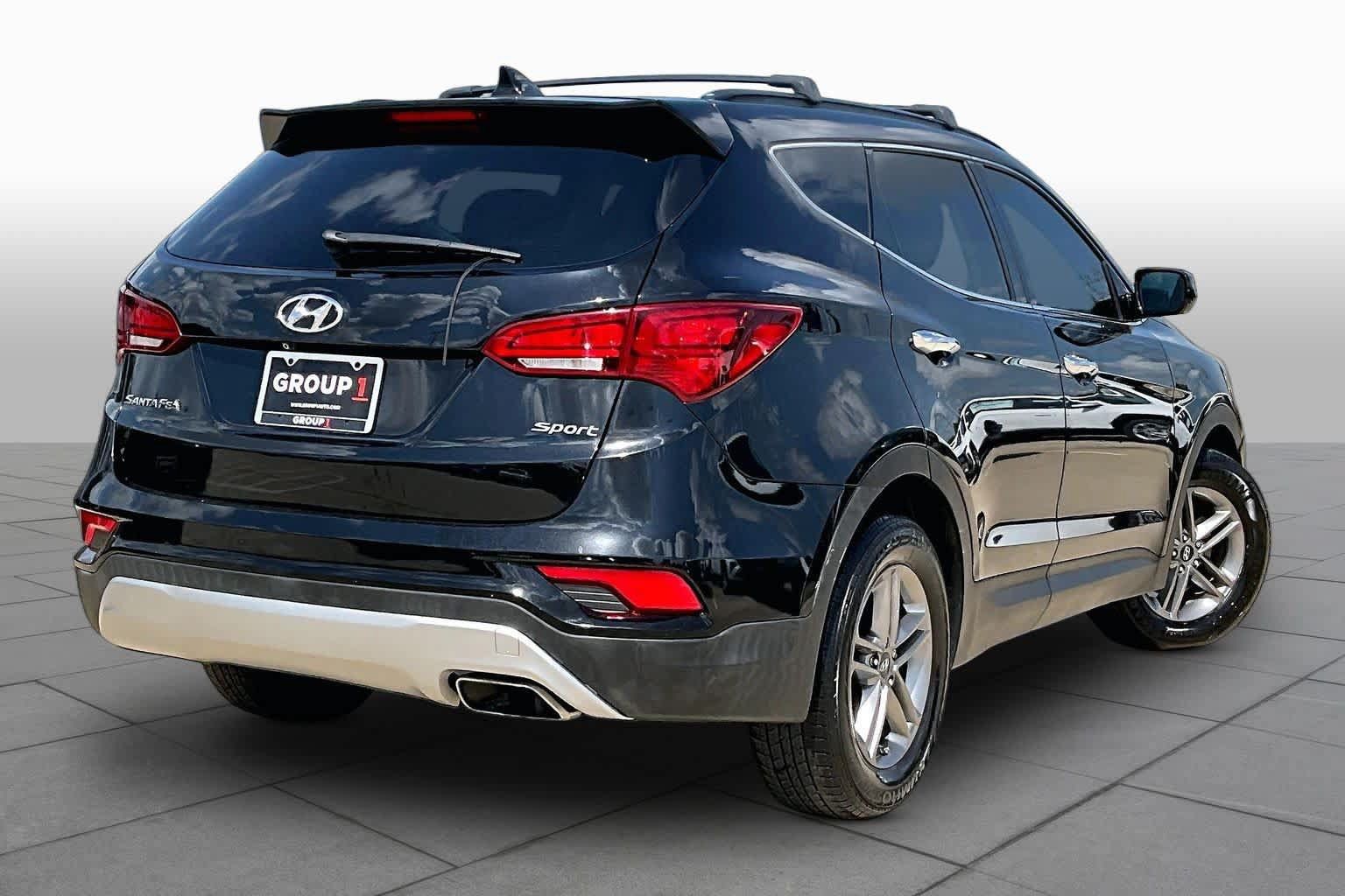 Used 2017 Hyundai Santa Fe Sport FWD image 12