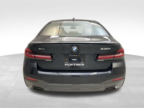 Certified 2023 BMW 530i xDrive w/ M Sport Package image 4