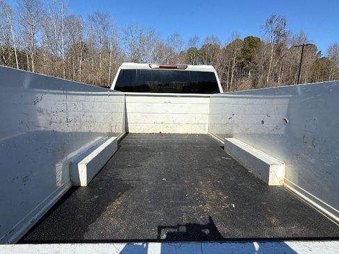 Used 2023 GMC Sierra 3500 Pro w/ Convenience Package image 13