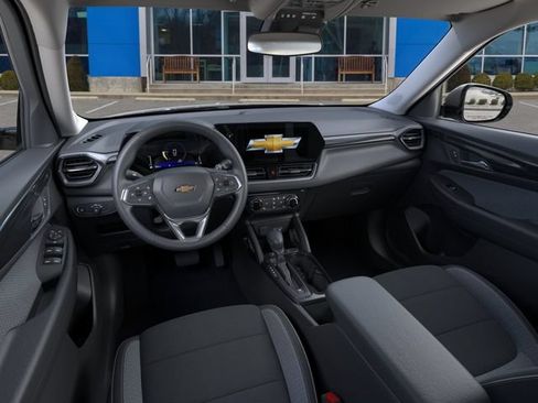 New 2026 Chevrolet TrailBlazer LT w/ Midnight Edition FWD image 15