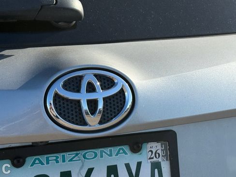 Used 2018 Toyota RAV4 Platinum AWD/4WD image 12