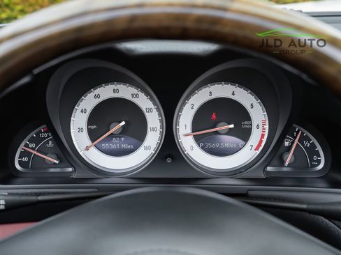 Used 2012 Mercedes-Benz SL 550 image 23