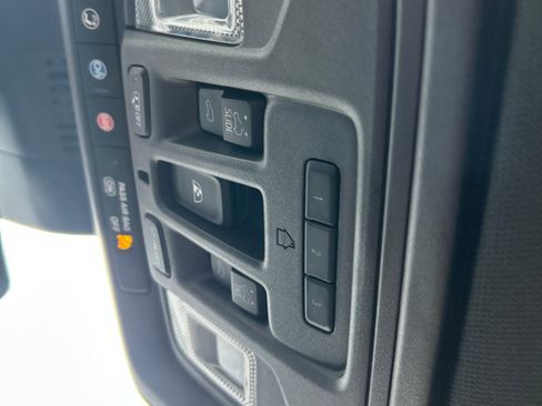 Used 2023 GMC Sierra 1500 AT4 w/ AT4 Premium Package image 14