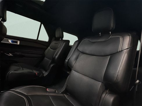 Used 2023 Ford Explorer ST w/ Equipment Group 401A image 13