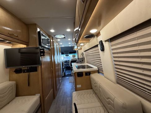 Used 2022 Mercedes-Benz Sprinter 3500 image 24