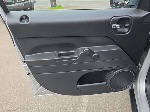 Used 2012 Jeep Patriot Sport image 21