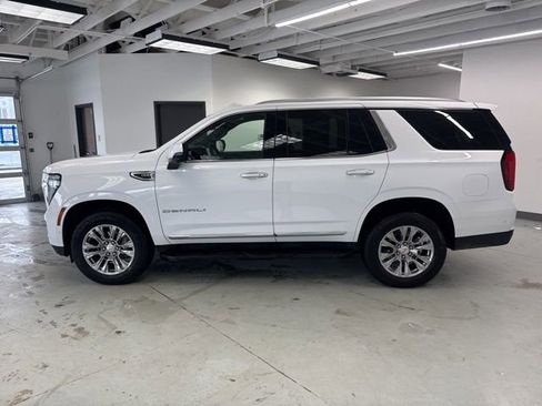 Used 2025 GMC Yukon Denali image 6