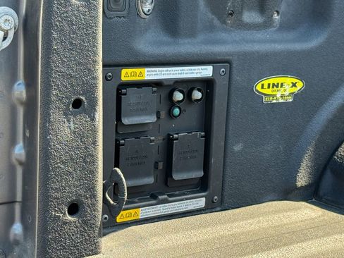 Certified 2022 Ford F150 Lariat w/ Equipment Group 502A High AWD/4WD image 23