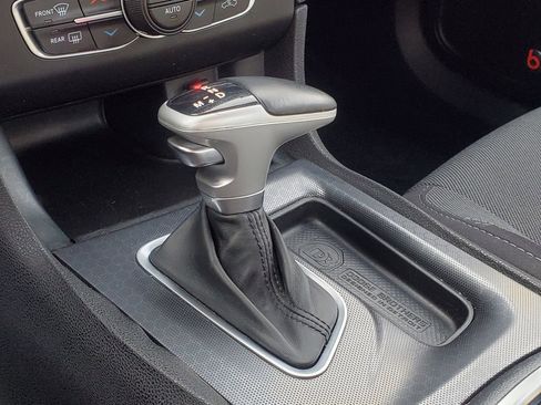 Used 2015 Dodge Charger R/T w/ Wheels & Tunes Group image 29