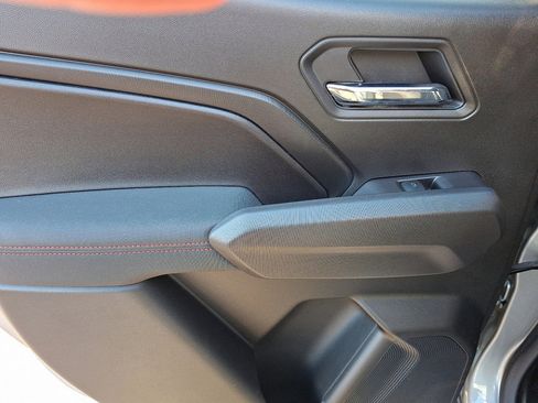 Used 2024 Chevrolet Colorado Z71 w/ Z71 Convenience Package 2 image 19