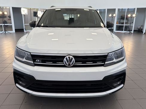 Used 2020 Volkswagen Tiguan SE R-Line FWD image 6
