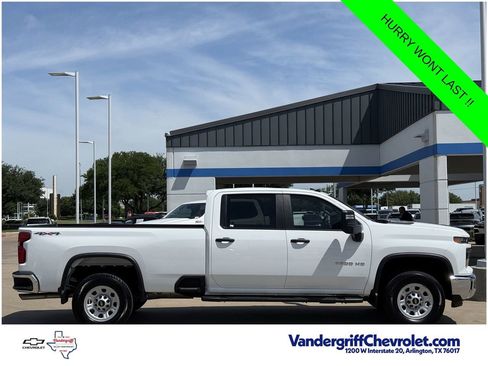 Used 2025 Chevrolet Silverado 2500 W/T w/ WT/CX Safety Package AWD/4WD image 3