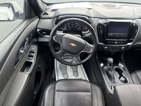 Used 2023 Chevrolet Traverse High Country w/ LPO, 'HIT The Road' Package AWD/4WD image 19