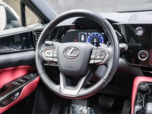 Used 2025 Lexus NX 250 FWD image 18
