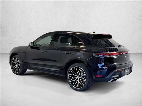 Used 2026 Porsche Macan AWD/4WD image 3