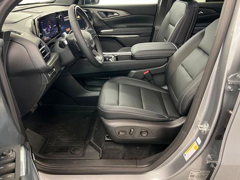 New 2026 Chevrolet Traverse LT w/ Enhanced Driving Package AWD/4WD image 19