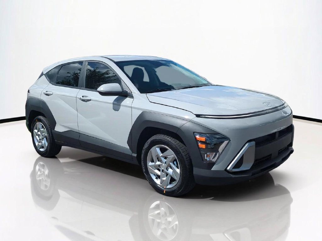 New 2027 Hyundai Kona SE FWD image 2