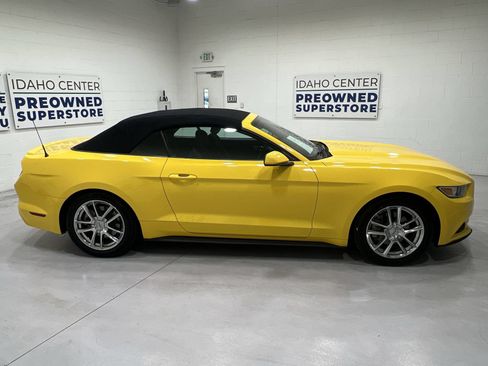 Used 2016 Ford Mustang Convertible w/ Equipment Group 051A RWD image 9