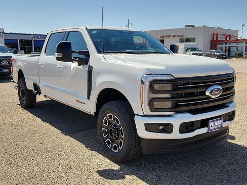 New 2026 Ford F350 Platinum w/ FX4 Off-Road Package AWD/4WD image 4