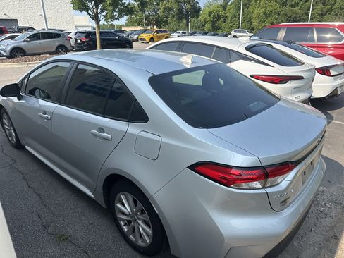 Used 2023 Toyota Corolla LE w/ LE Convenience Package FWD image 44