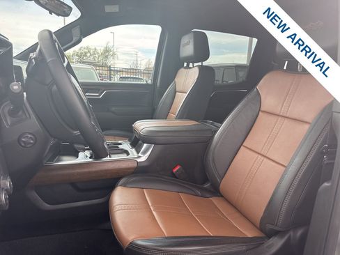 Used 2025 Chevrolet Silverado 1500 High Country w/ Technology Package image 16