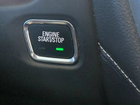 Used 2019 GMC Acadia SLT w/ LPO, Floor Liner Package FWD image 42