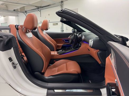 Certified 2022 Mercedes-Benz SL 63 AMG 4MATIC image 16