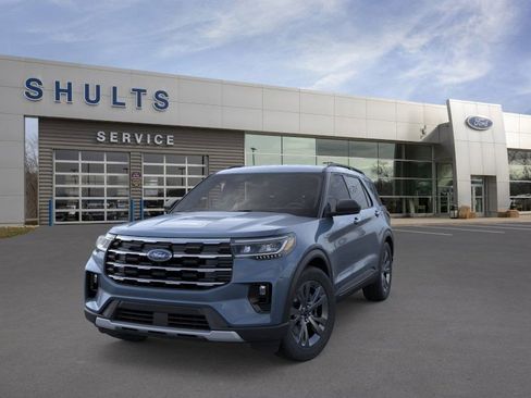 New 2026 Ford Explorer Active w/ Active Comfort Package image 2