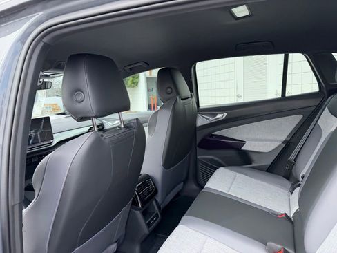 New 2026 Volkswagen ID.4 Pro AWD/4WD image 15