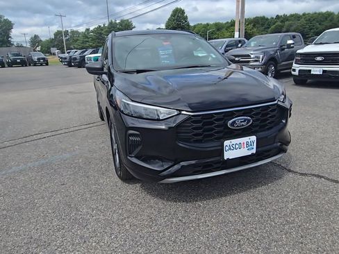 Certified 2023 Ford Escape ST-Line w/ Tech Pack #1 AWD/4WD image 14