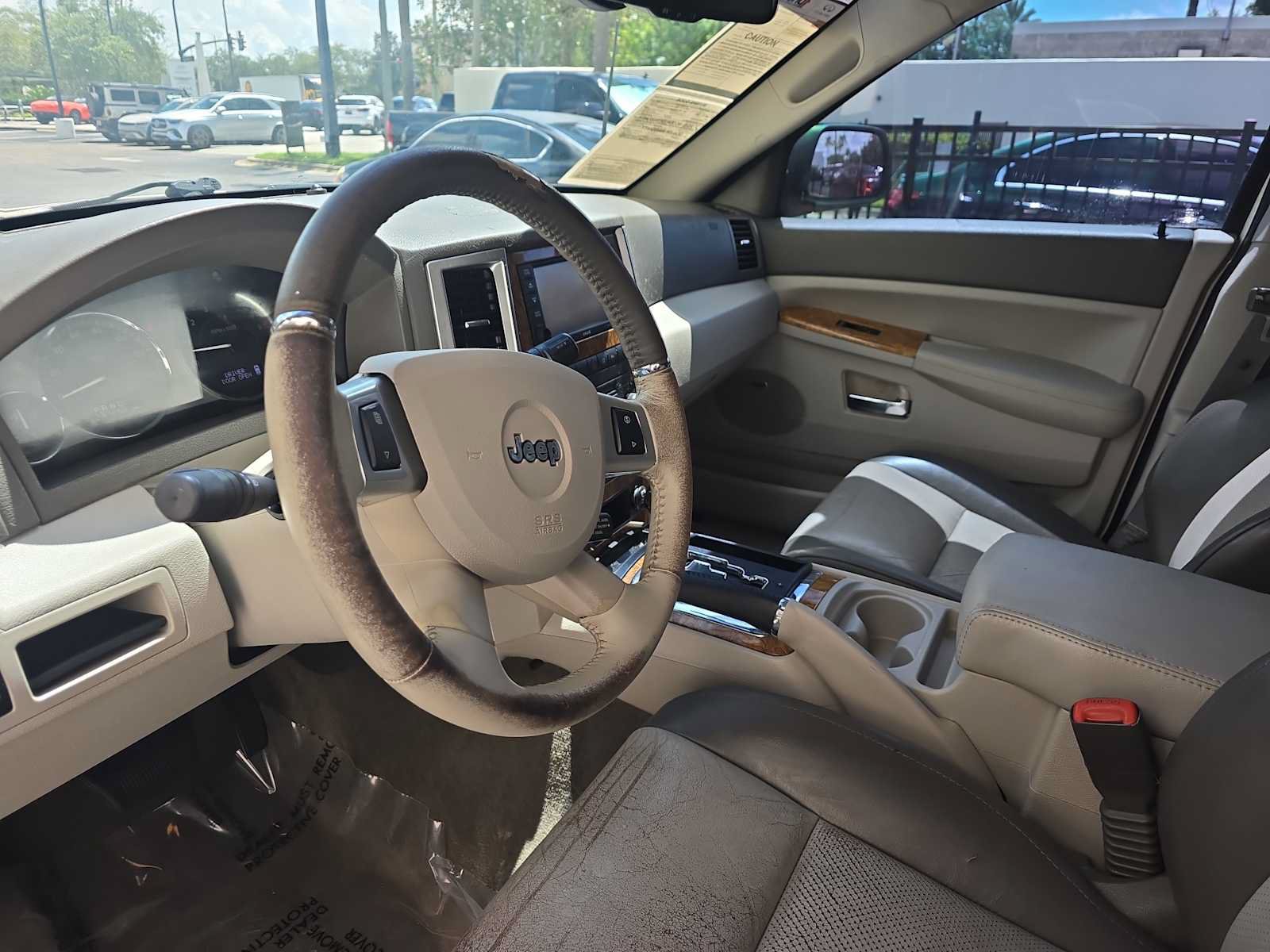 Used 2008 Jeep Grand Cherokee Limited w/ Trailer Tow Group IV RWD image 14