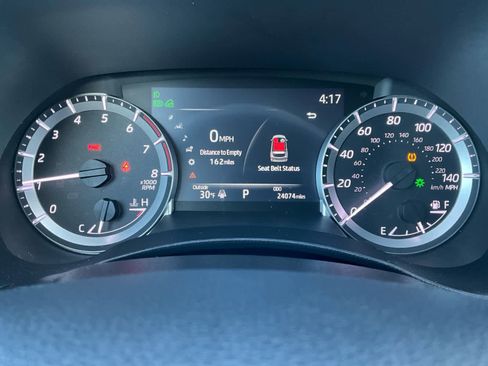 Used 2023 Toyota Highlander LE image 22