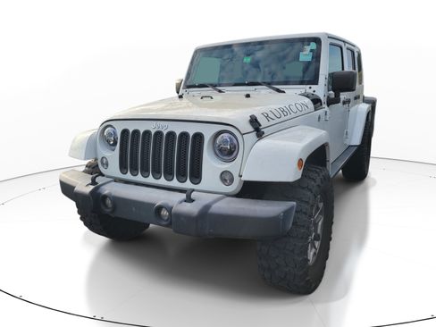 Used 2018 Jeep Wrangler Unlimited Rubicon w/ Cold Weather Group AWD/4WD image 3