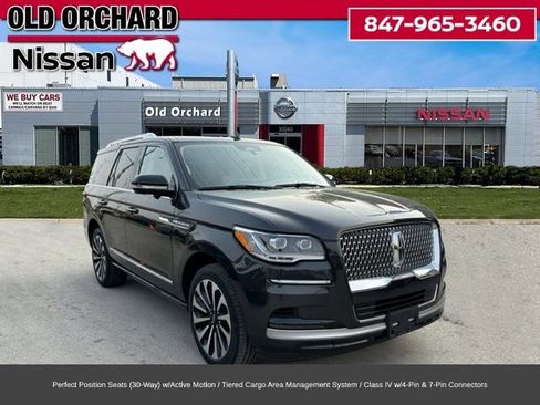 Used 2022 Lincoln Navigator Reserve image 5
