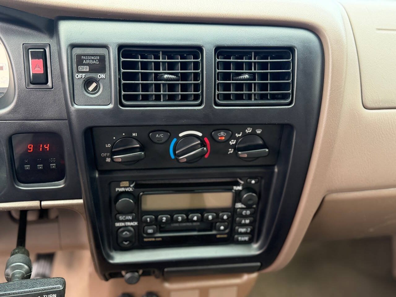 Used 2004 Toyota Tacoma 4x4 Xtracab image 66