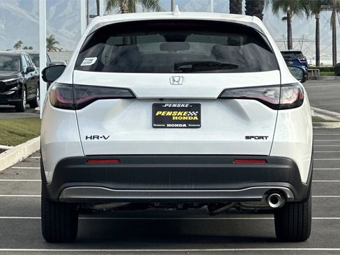 New 2026 Honda HR-V Sport image 4