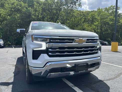 Used 2022 Chevrolet Silverado 1500 LTZ AWD/4WD image 11