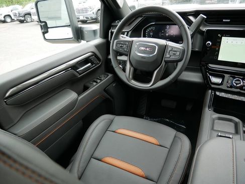 New 2026 GMC Sierra 3500 AT4 w/ AT4 Premium Plus Package AWD/4WD image 11