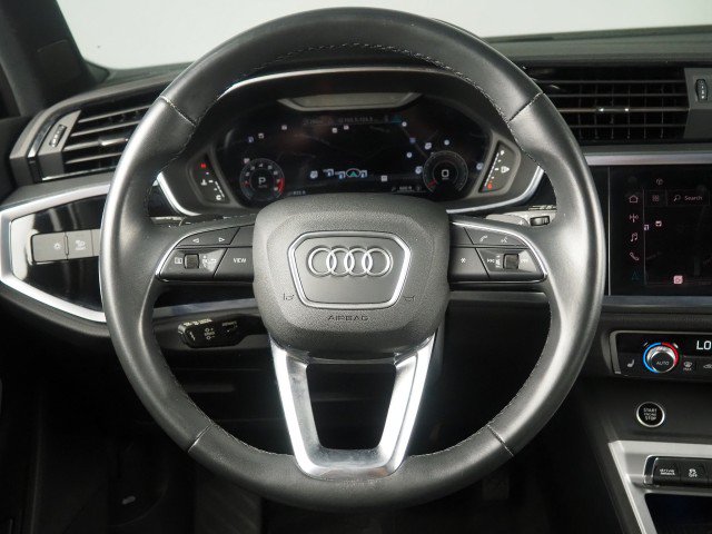 Used 2023 Audi Q3 2.0T Premium Plus w/ Premium Plus Package AWD/4WD image 18