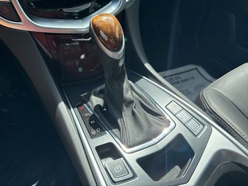 Used 2015 Cadillac SRX Luxury w/ Driver Awareness Package image 28