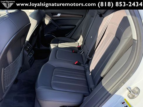 Used 2021 Audi Q5 e Premium w/ Convenience Package image 15