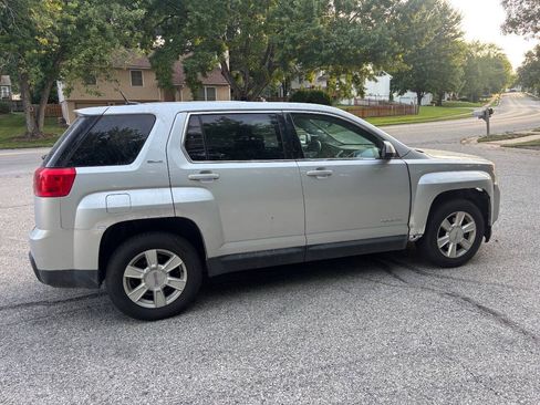 Used 2013 GMC Terrain SLE AWD/4WD image 6