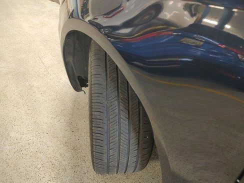 Used 2020 Ford Fusion SE image 30