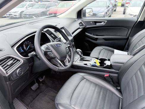 Used 2018 Ford Edge SEL w/ Equipment Group 201A AWD/4WD image 9