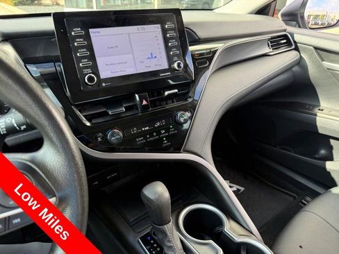 Used 2024 Toyota Camry LE image 25