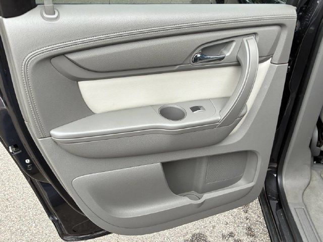 Used 2016 GMC Acadia SLE FWD image 26