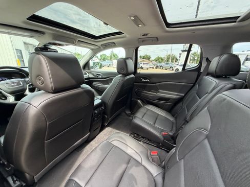 Used 2023 GMC Acadia SLT w/ Technology Package AWD/4WD image 24