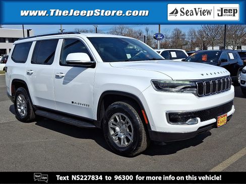 Certified 2022 Jeep Wagoneer Series I AWD/4WD image 1
